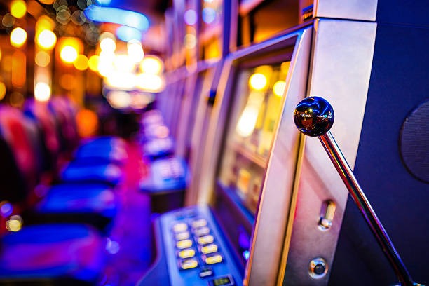 Money Train live-dealer interface on kei platform